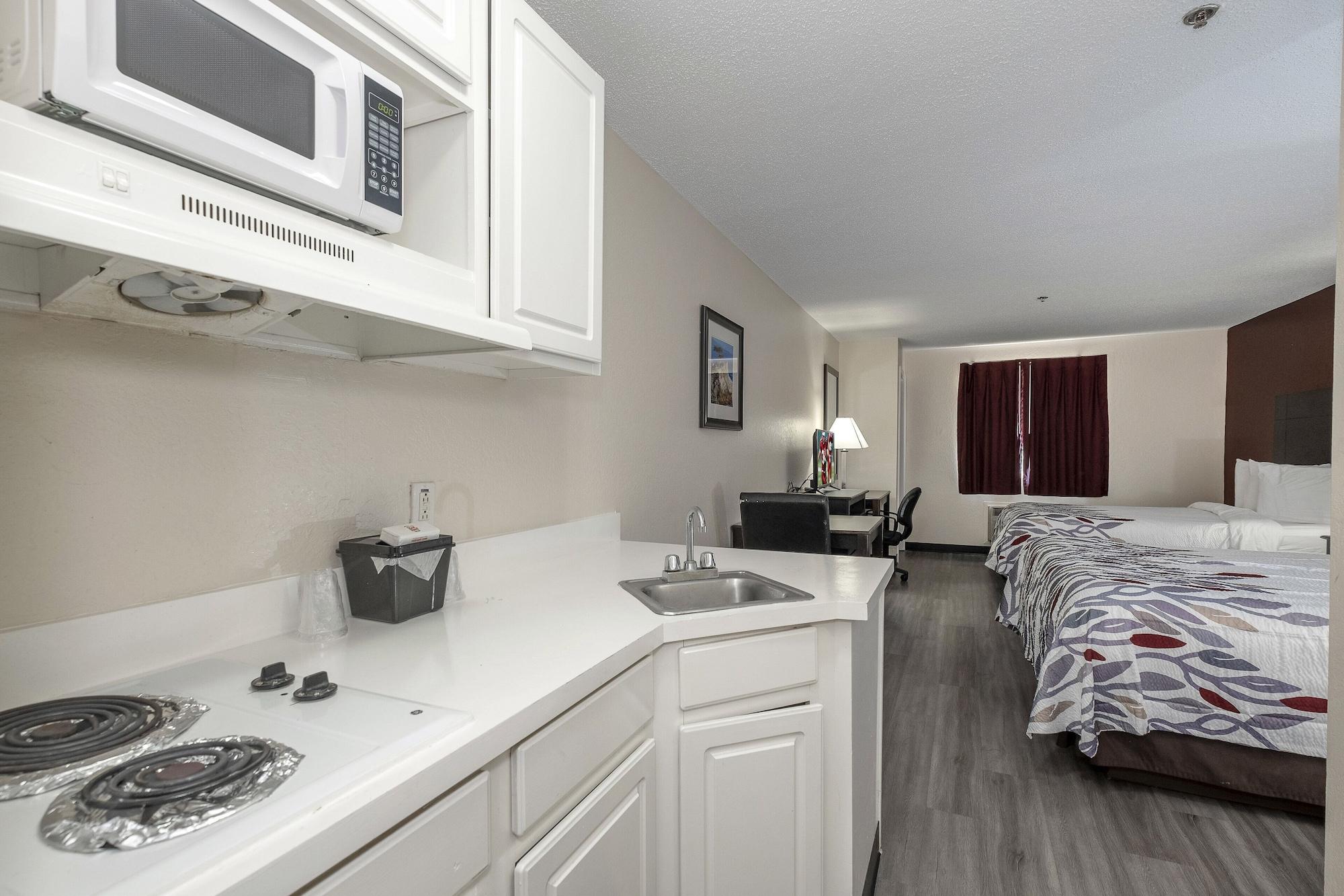 Red Roof Inn & Suites Pensacola-Nas Corry מראה חיצוני תמונה