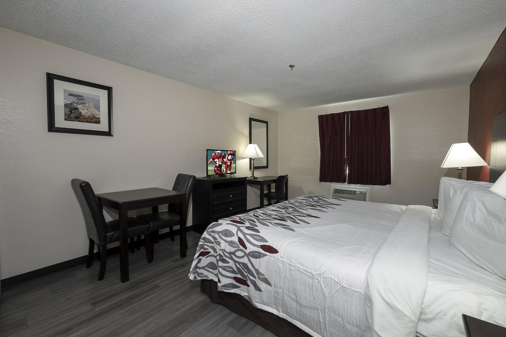Red Roof Inn & Suites Pensacola-Nas Corry מראה חיצוני תמונה