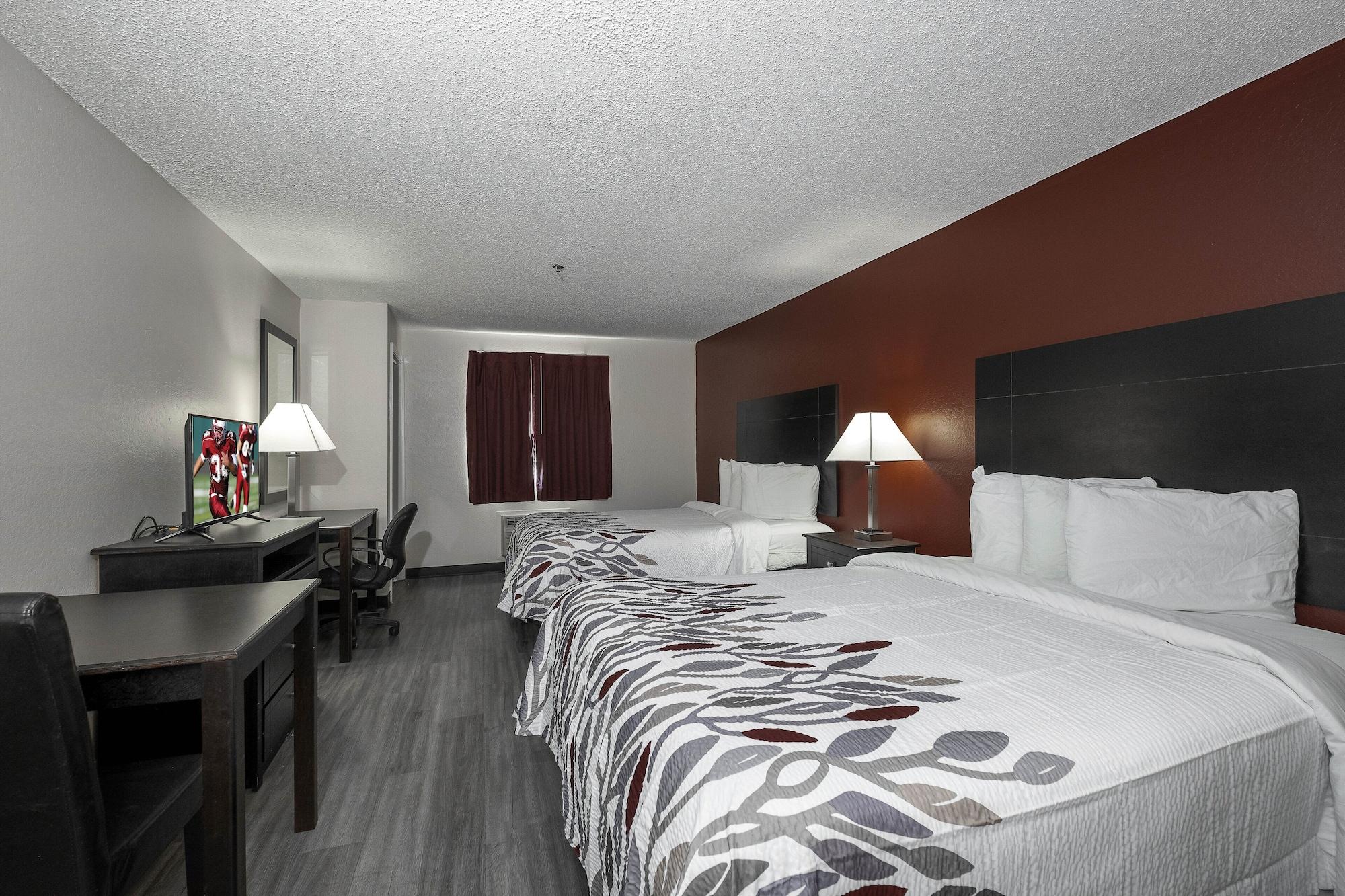 Red Roof Inn & Suites Pensacola-Nas Corry מראה חיצוני תמונה