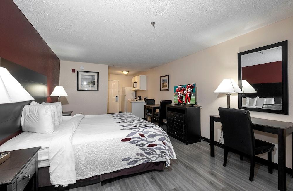 Red Roof Inn & Suites Pensacola-Nas Corry מראה חיצוני תמונה