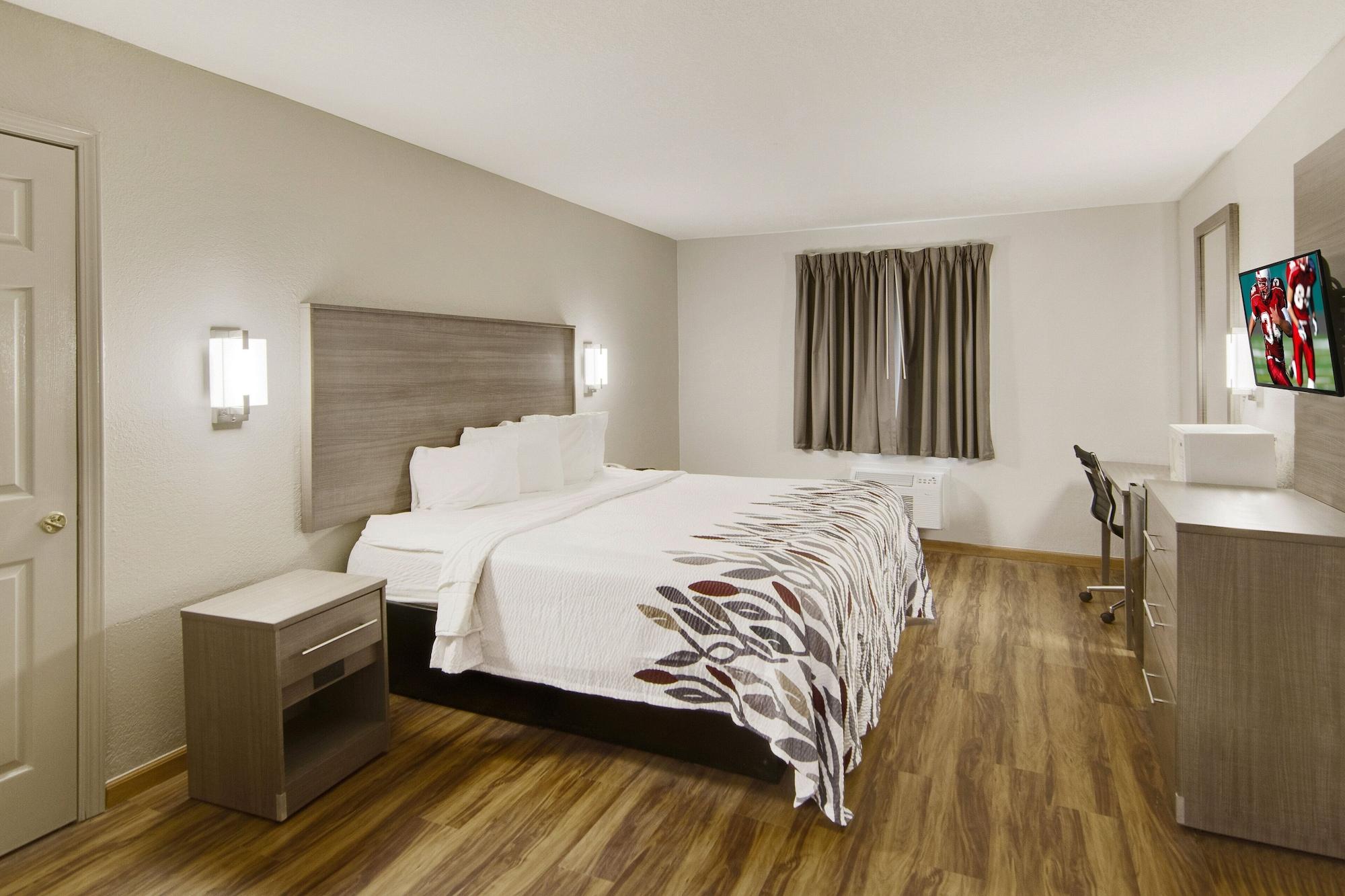 Red Roof Inn & Suites Pensacola-Nas Corry מראה חיצוני תמונה