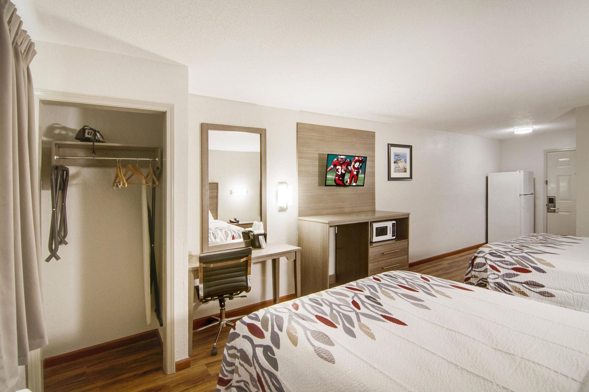 Red Roof Inn & Suites Pensacola-Nas Corry מראה חיצוני תמונה