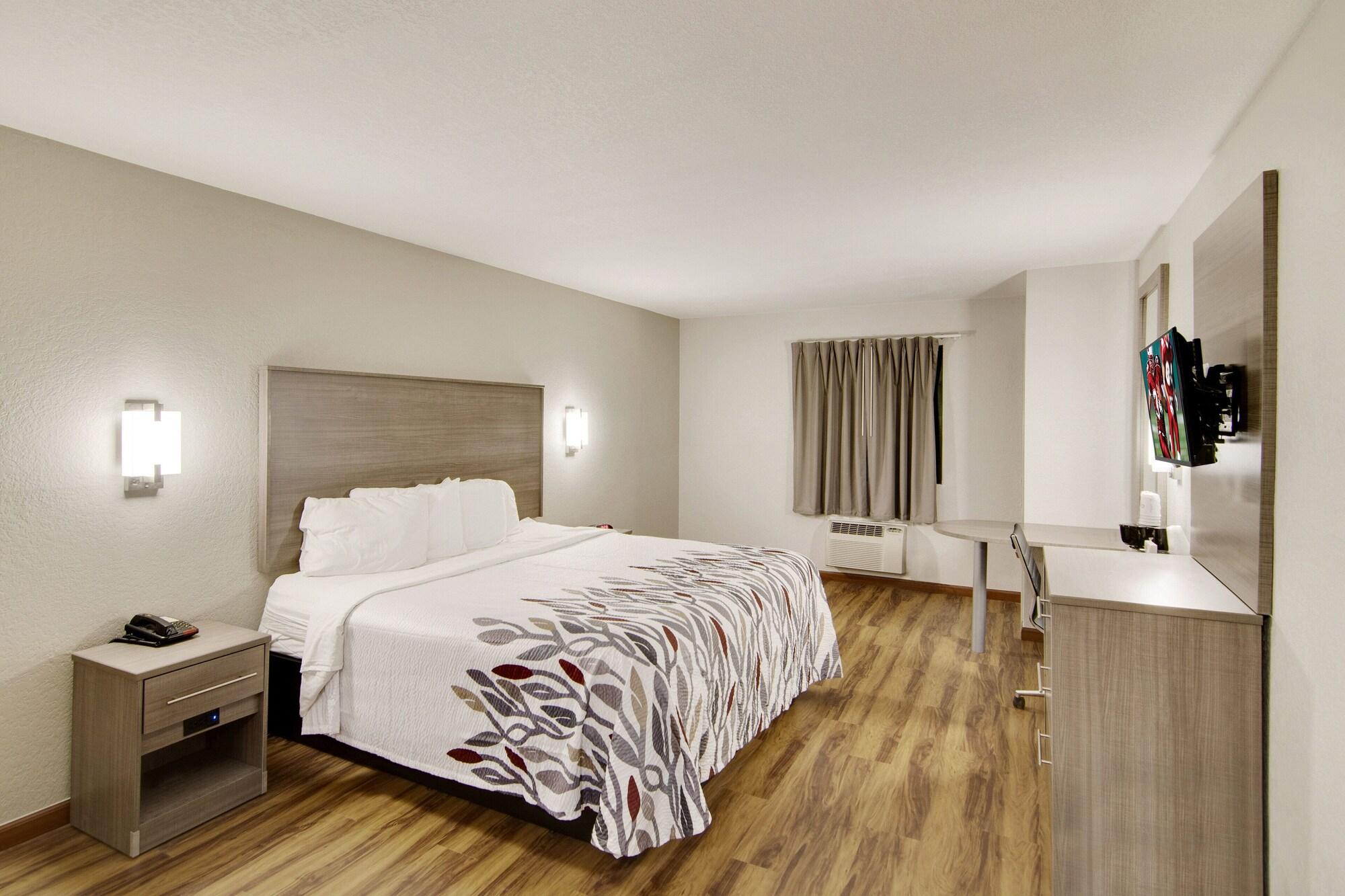 Red Roof Inn & Suites Pensacola-Nas Corry מראה חיצוני תמונה