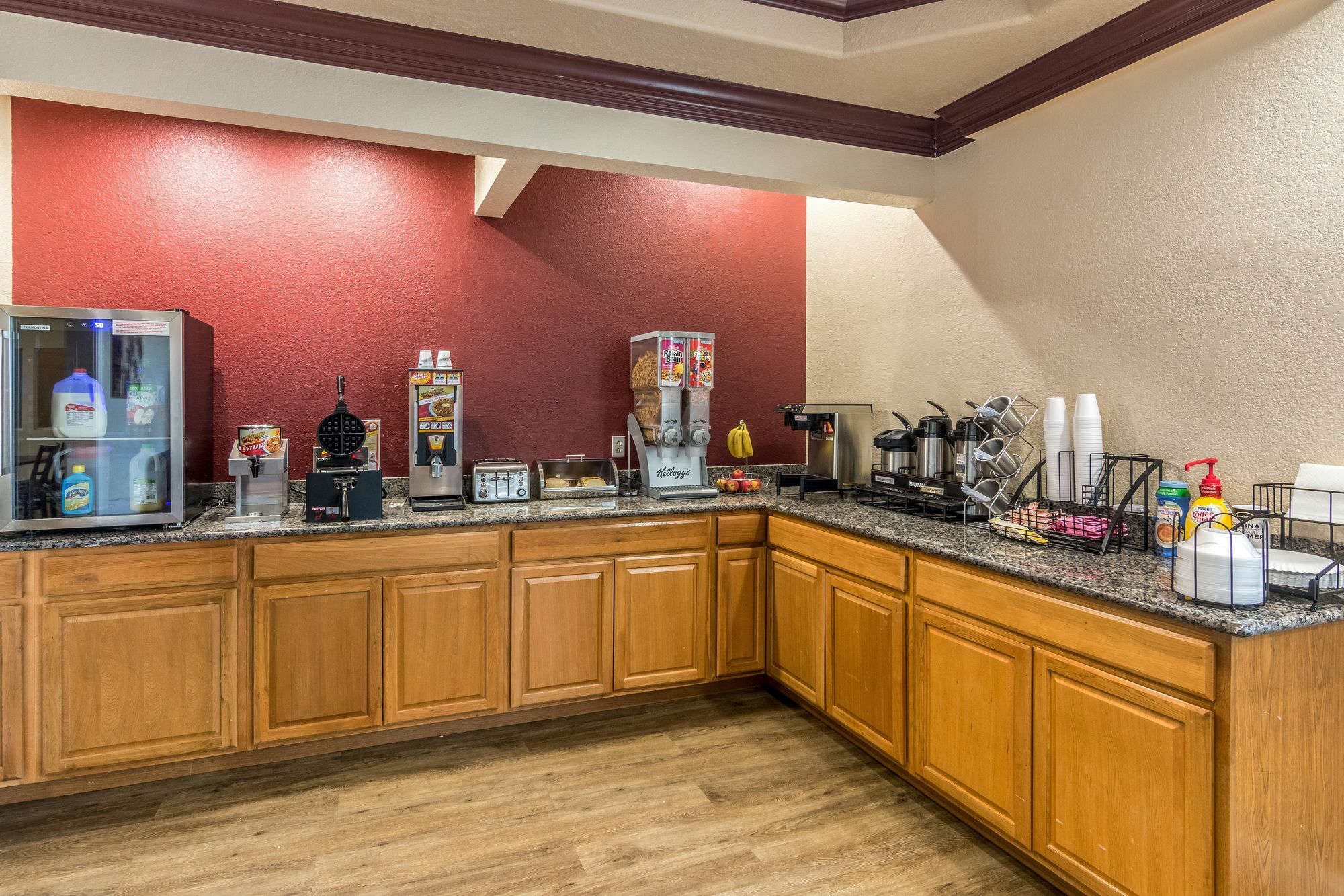 Red Roof Inn & Suites Pensacola-Nas Corry מראה חיצוני תמונה